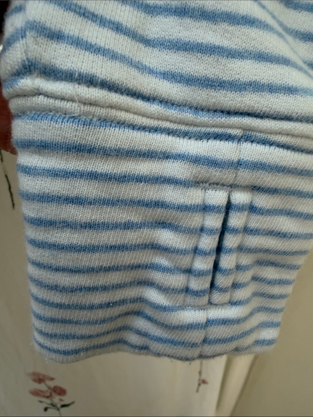 Vineyard Vines Pale Blue & White Striped Half-Zip Pullover - Picture 4 of 6